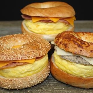 4. Eggwich Deluxe